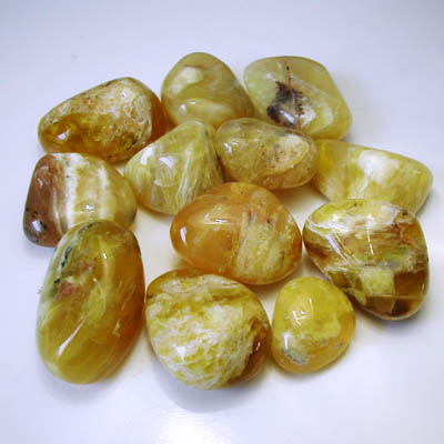 Opale giallo burattato