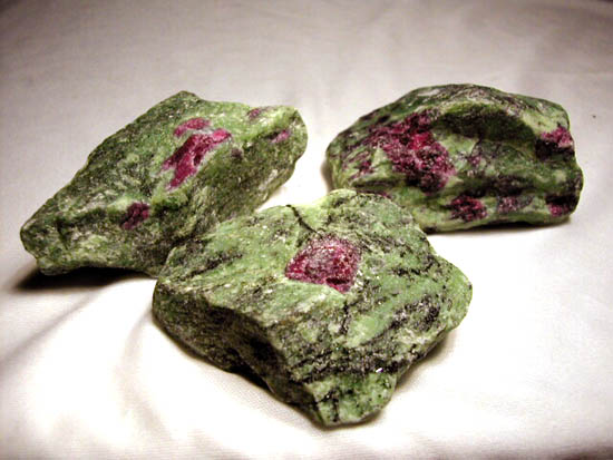Rubyzoisite Rough