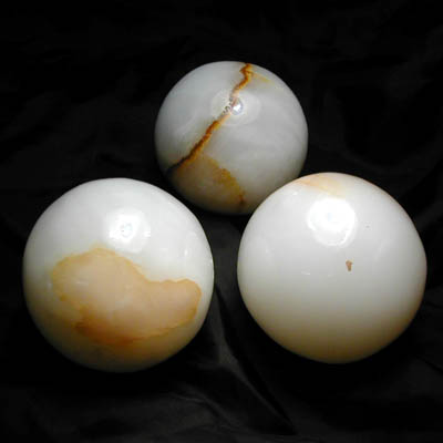 Sfera di onice bianco 5 - 6 cm