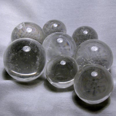 Sfera di quarzo ialino (cristallo di rocca) 2 - 2,9 cm