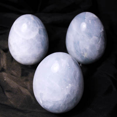 Uovo in calcite blu 6 cm