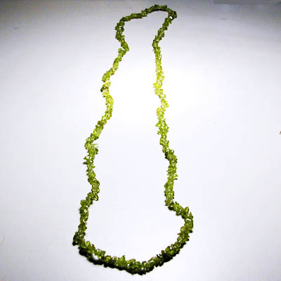 Perydot Chip Necklace 90 cm