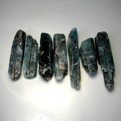 Cyanite crystal 4-5 cm