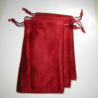 Velvet Red Pouch 16 x 10 cm