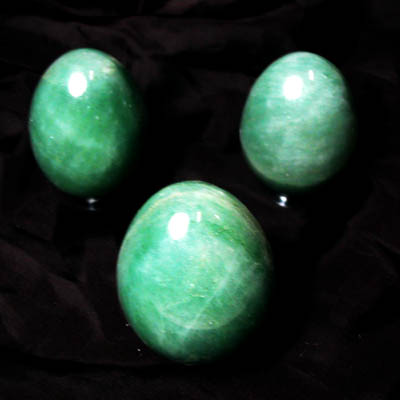 Uovo in avventurina verde 5 cm