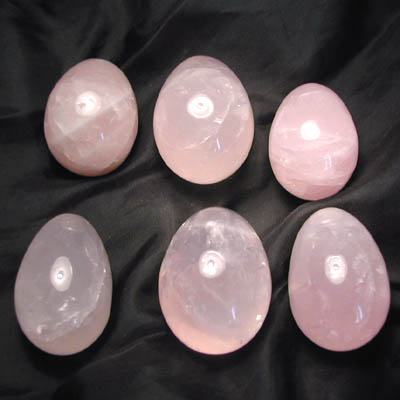 Uovo in quarzo rosa 4 cm